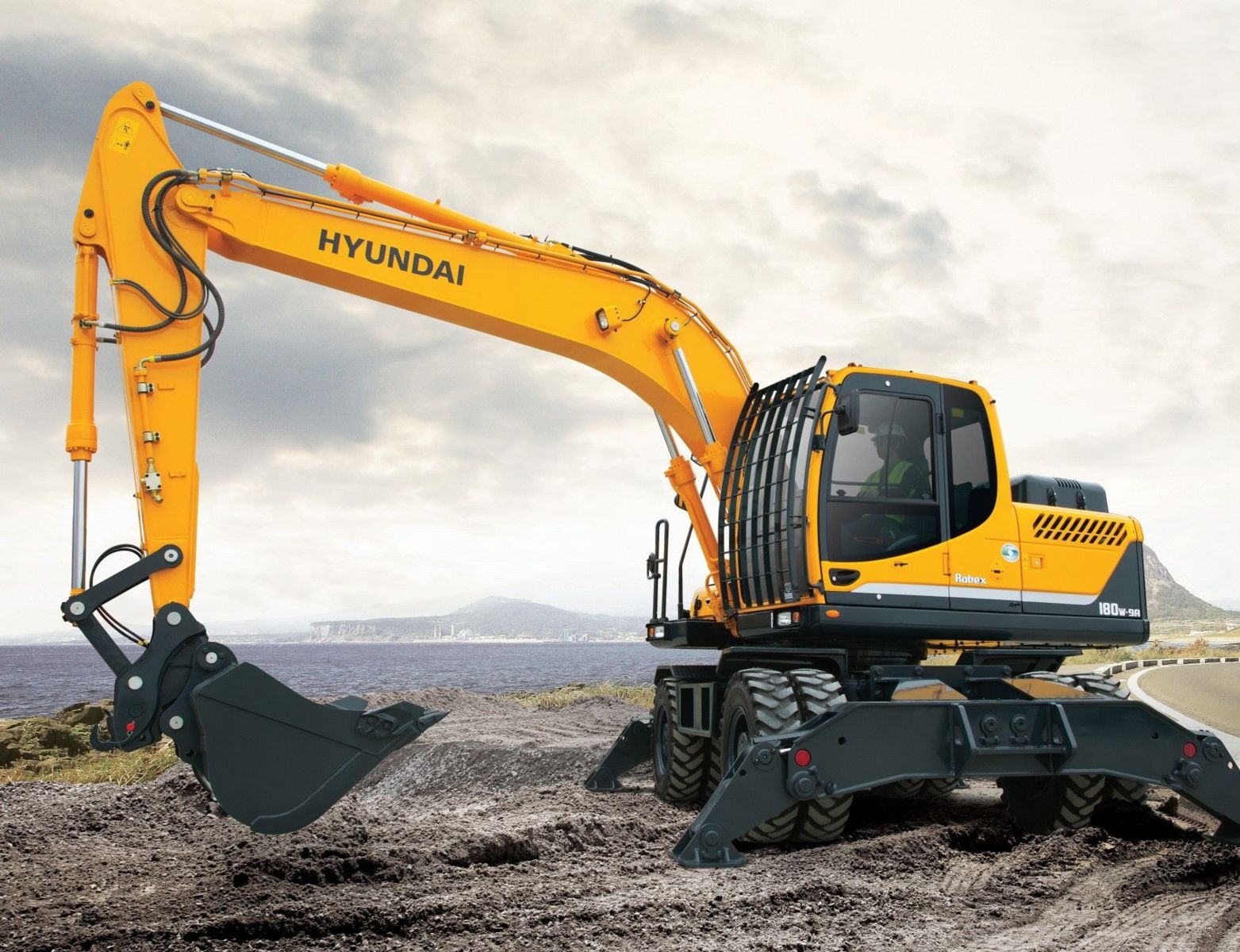 Экскаватор Hyundai R180W-9S — флагман корейского бренда — Обзор отрасли —  НедраДВ